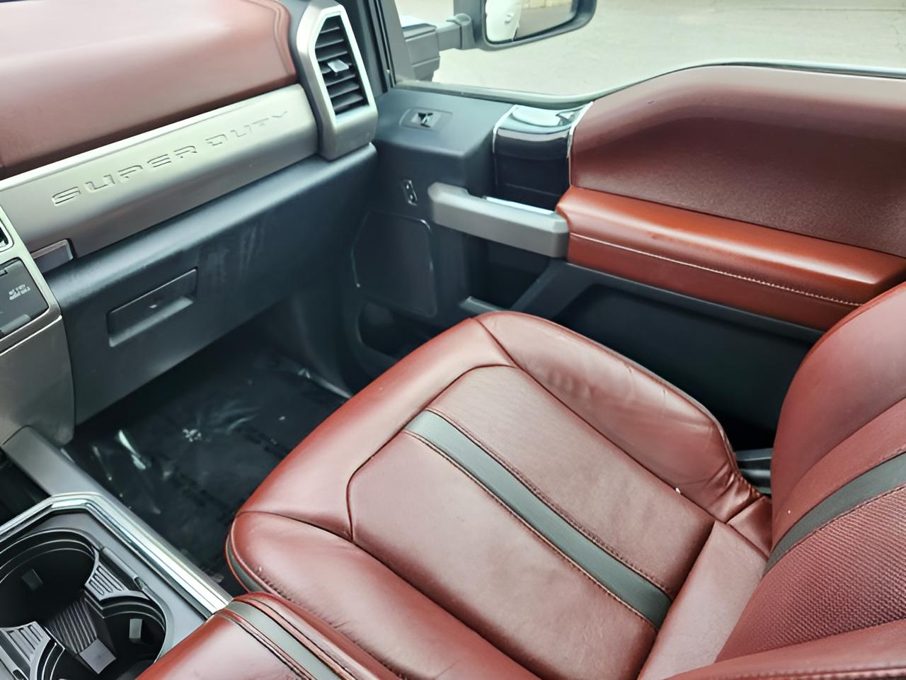 2022 Ford F-350SD Platinum