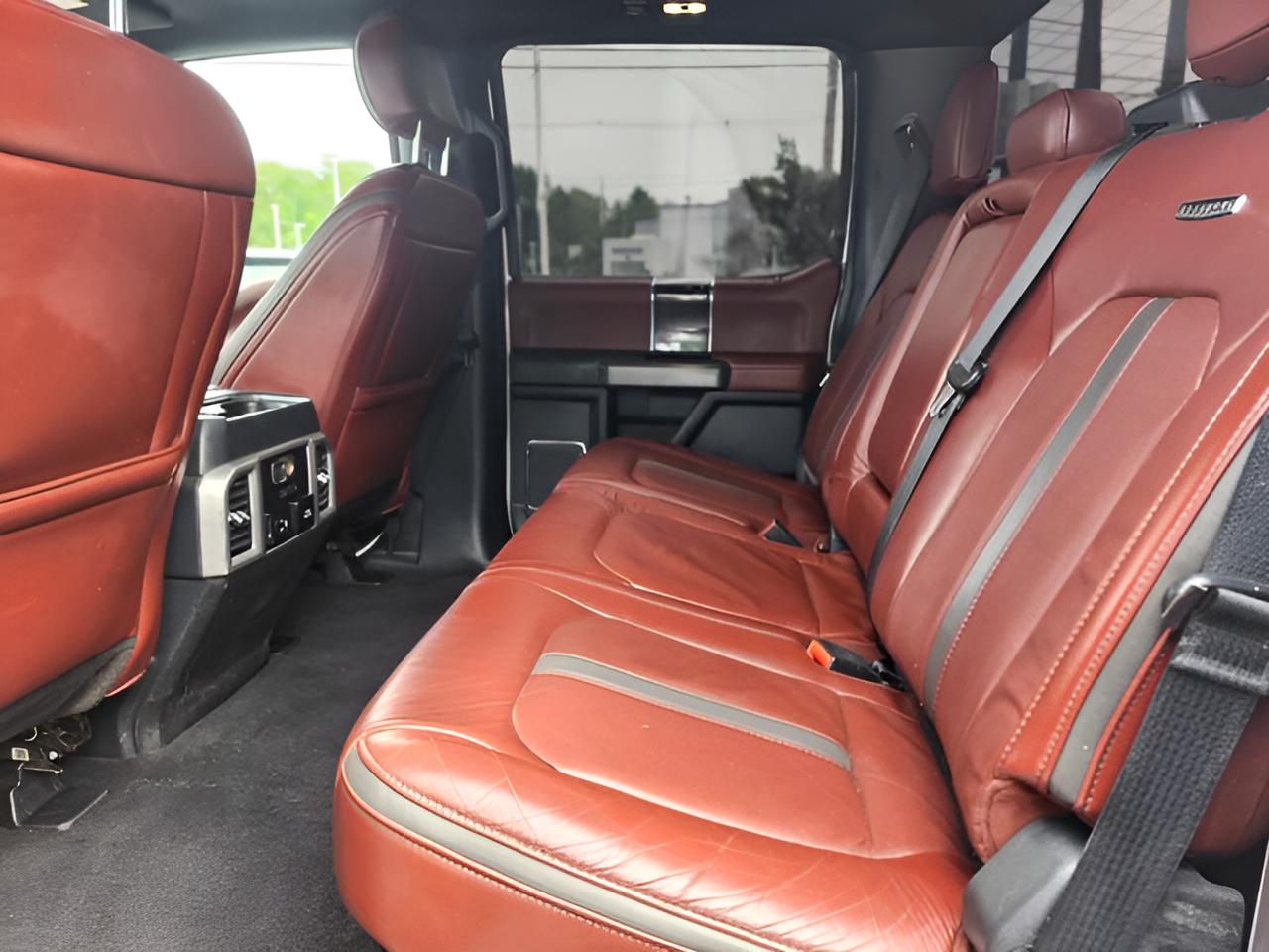 2022 Ford F-350SD Platinum