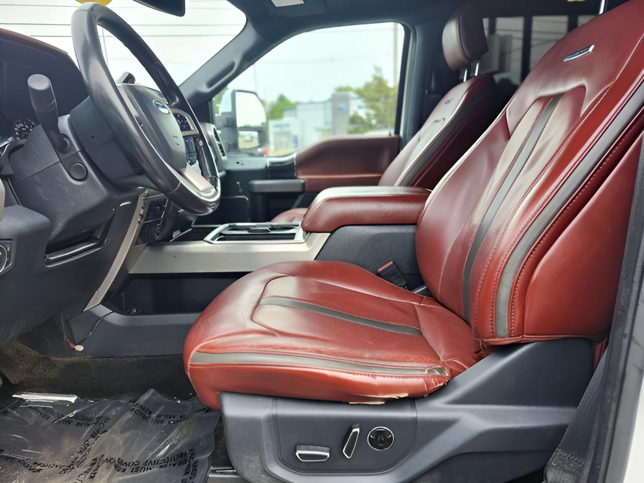 2022 Ford F-350SD Platinum
