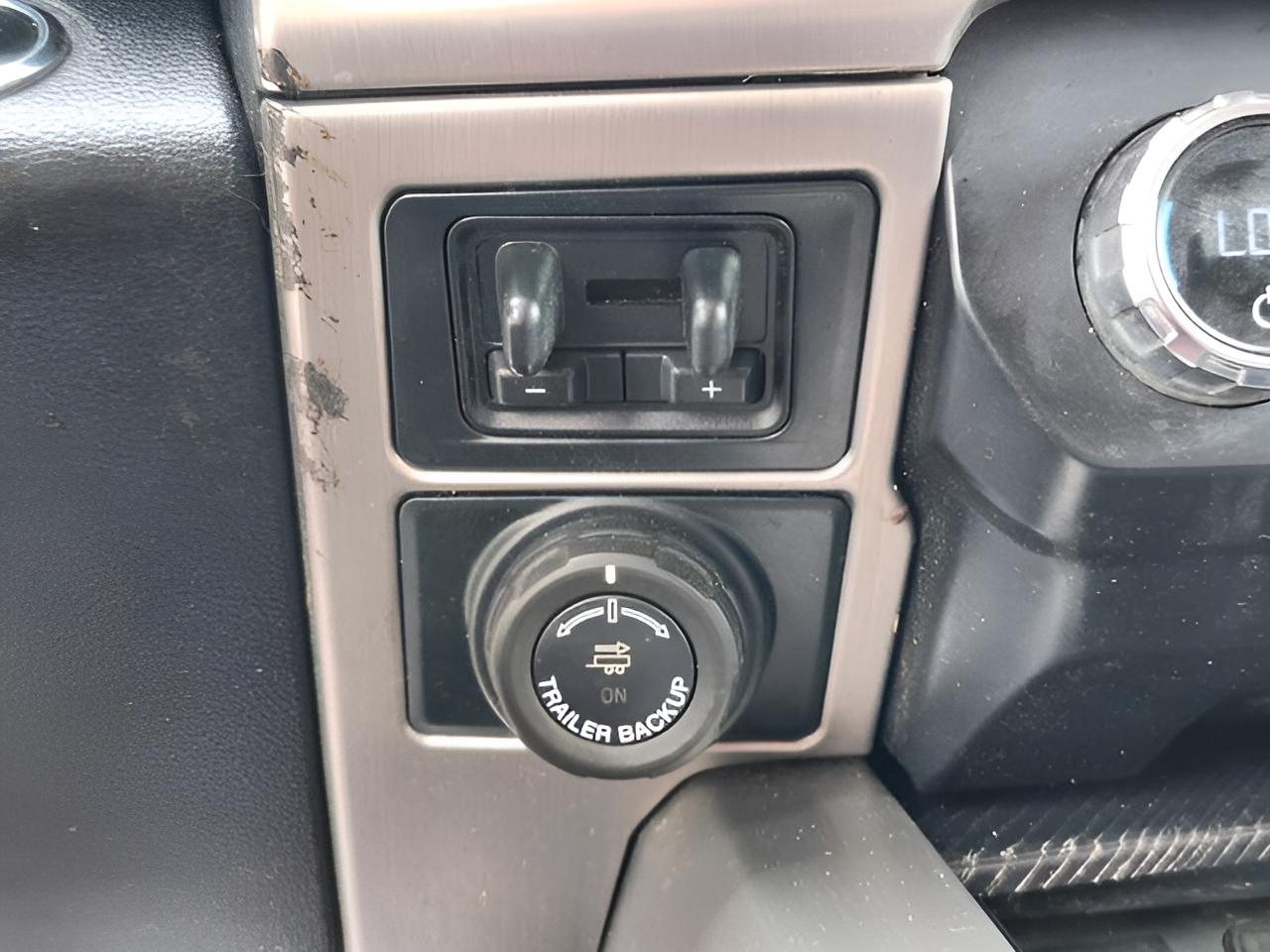 2022 Ford F-350SD Platinum