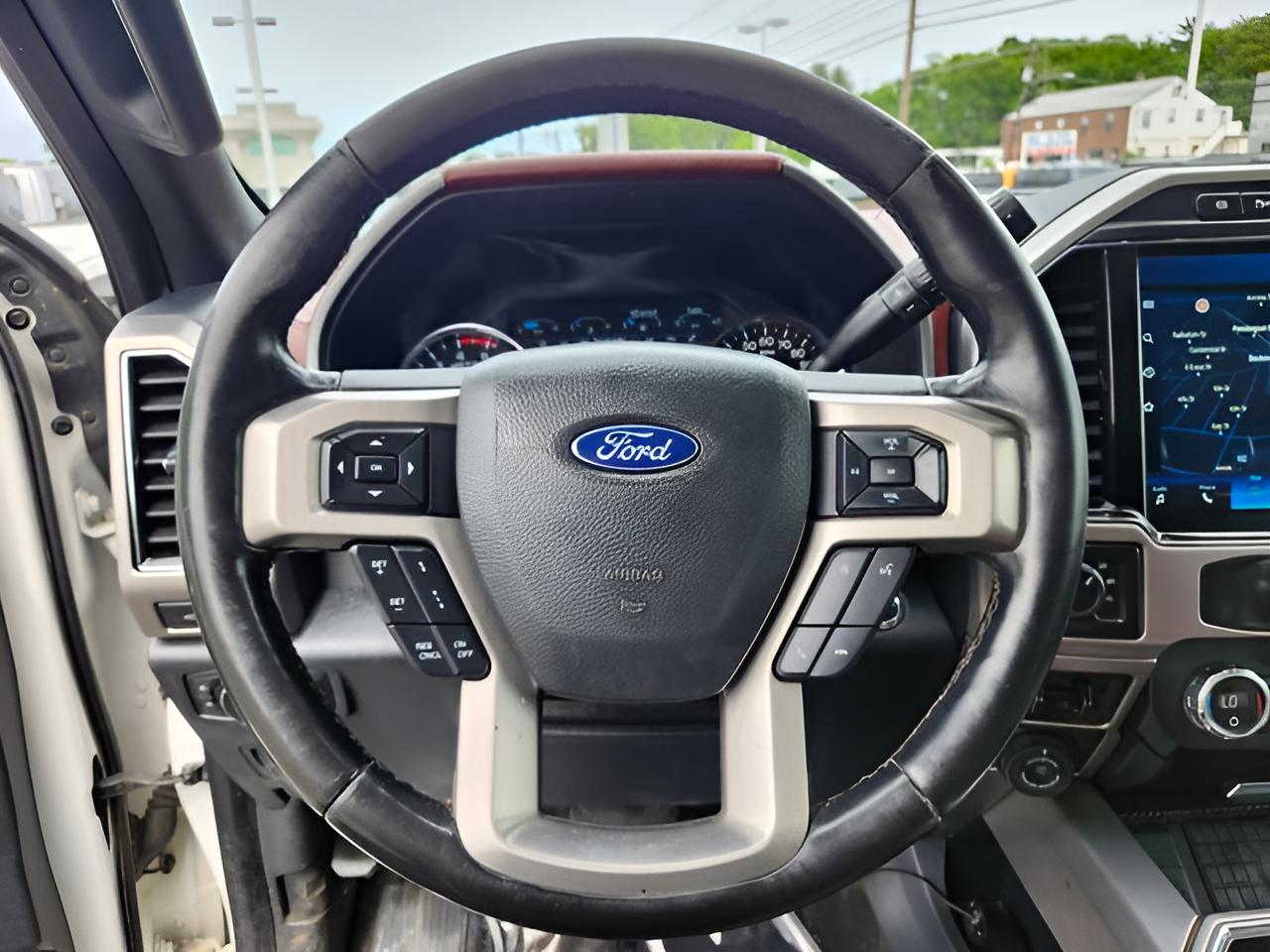 2022 Ford F-350SD Platinum