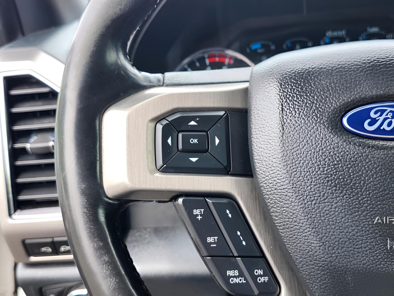 2022 Ford F-350SD Platinum
