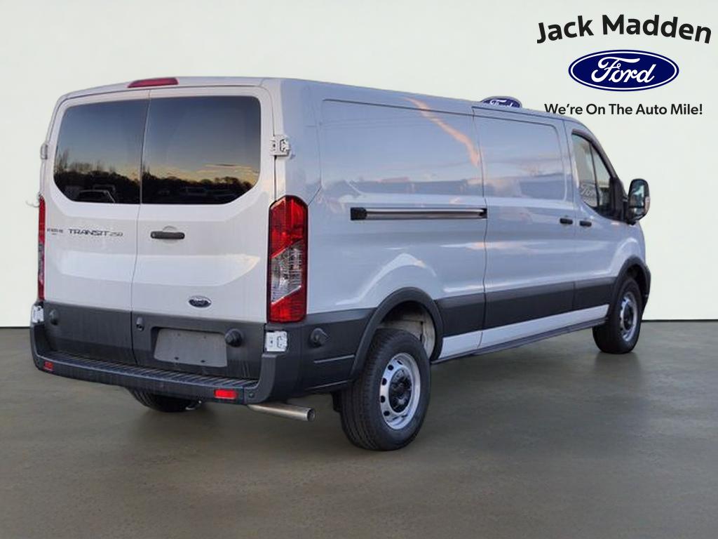 2024 Ford Transit-250 Base Low Roof Cargo
