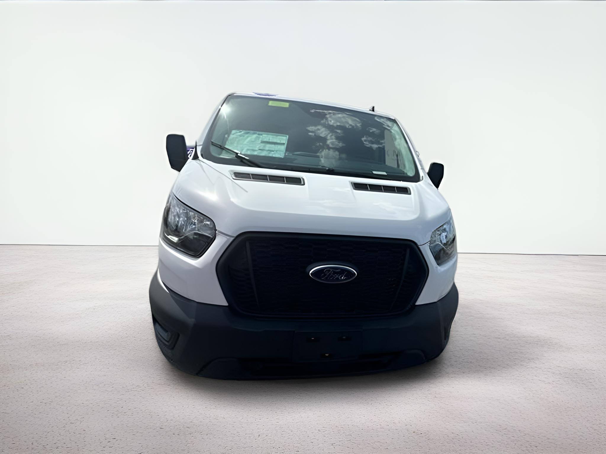 2024 Ford Transit-250 Base Low Roof Cargo
