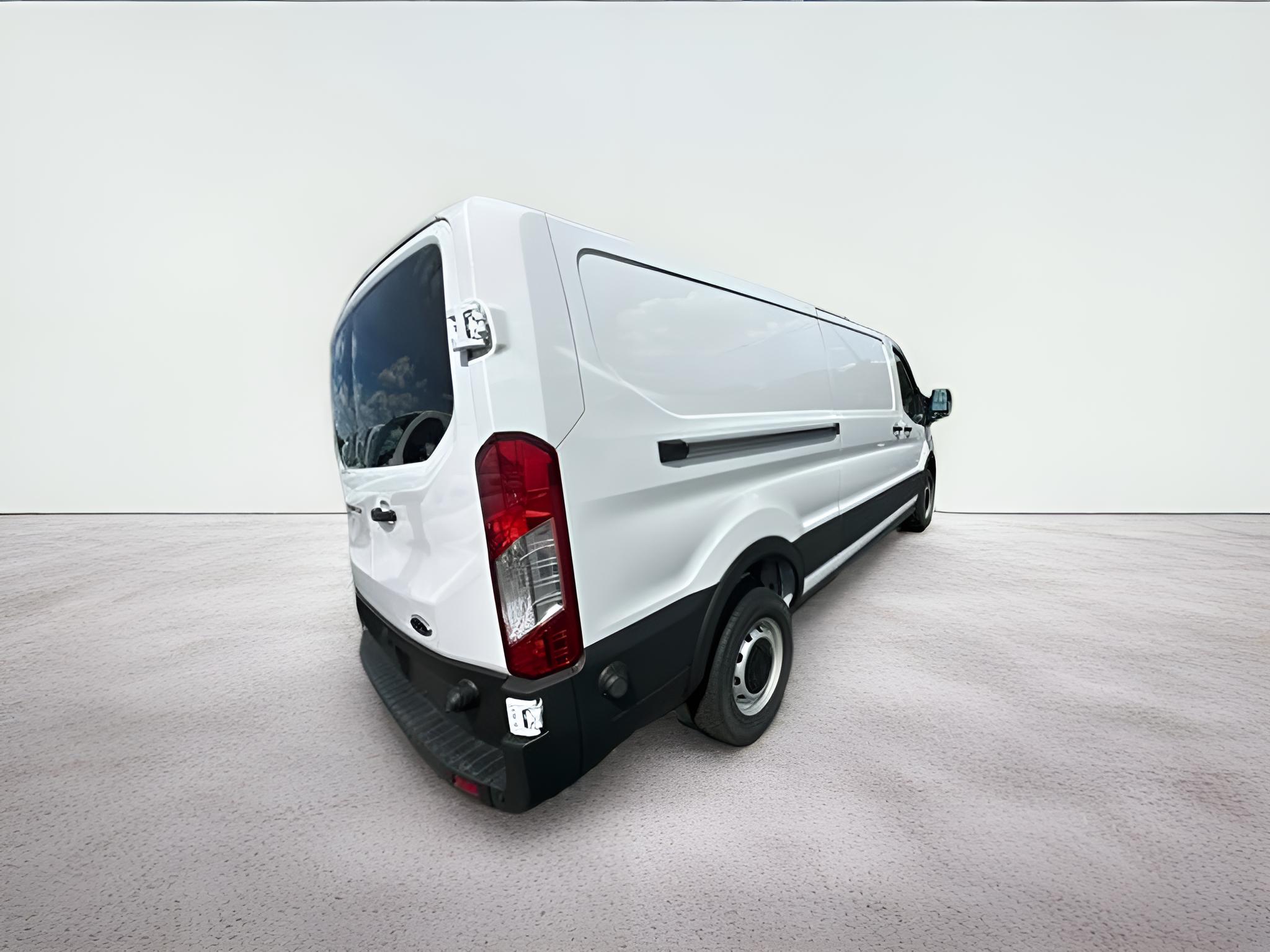 2024 Ford Transit-250 Base Low Roof Cargo