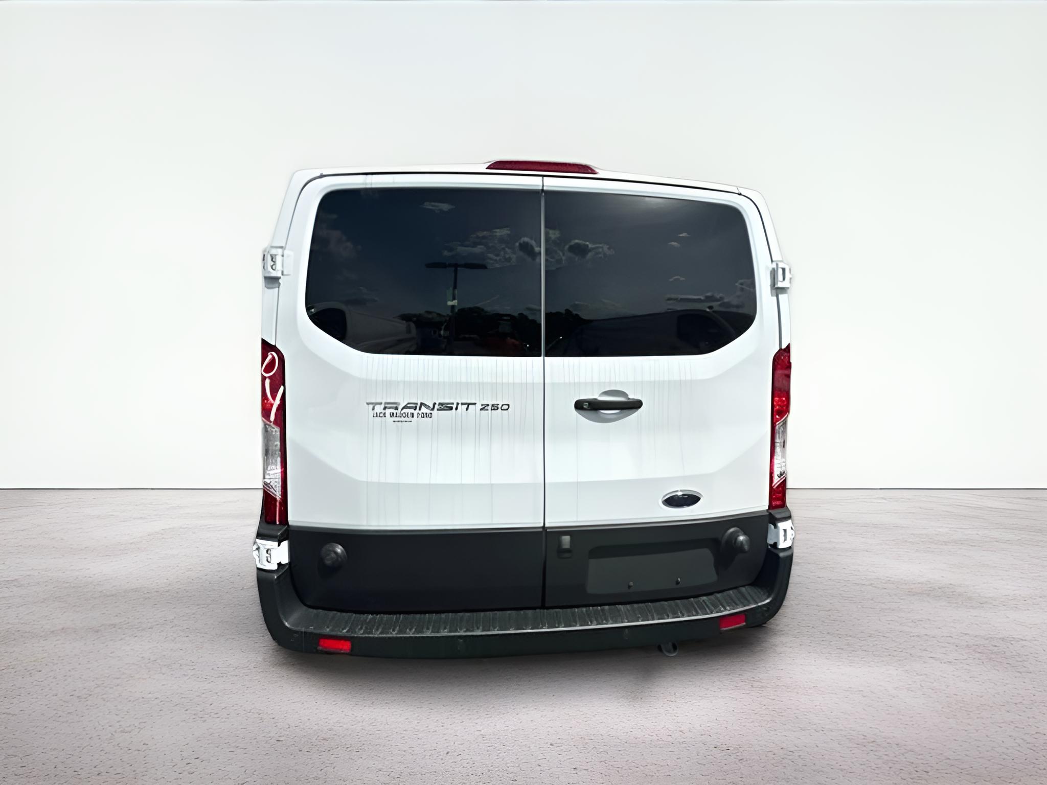 2024 Ford Transit-250 Base Low Roof Cargo