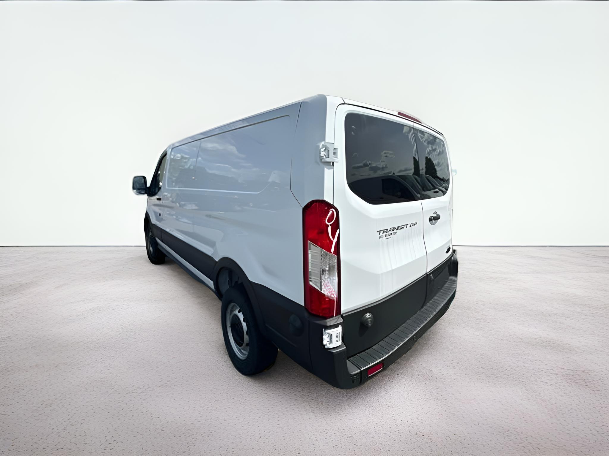 2024 Ford Transit-250 Base Low Roof Cargo