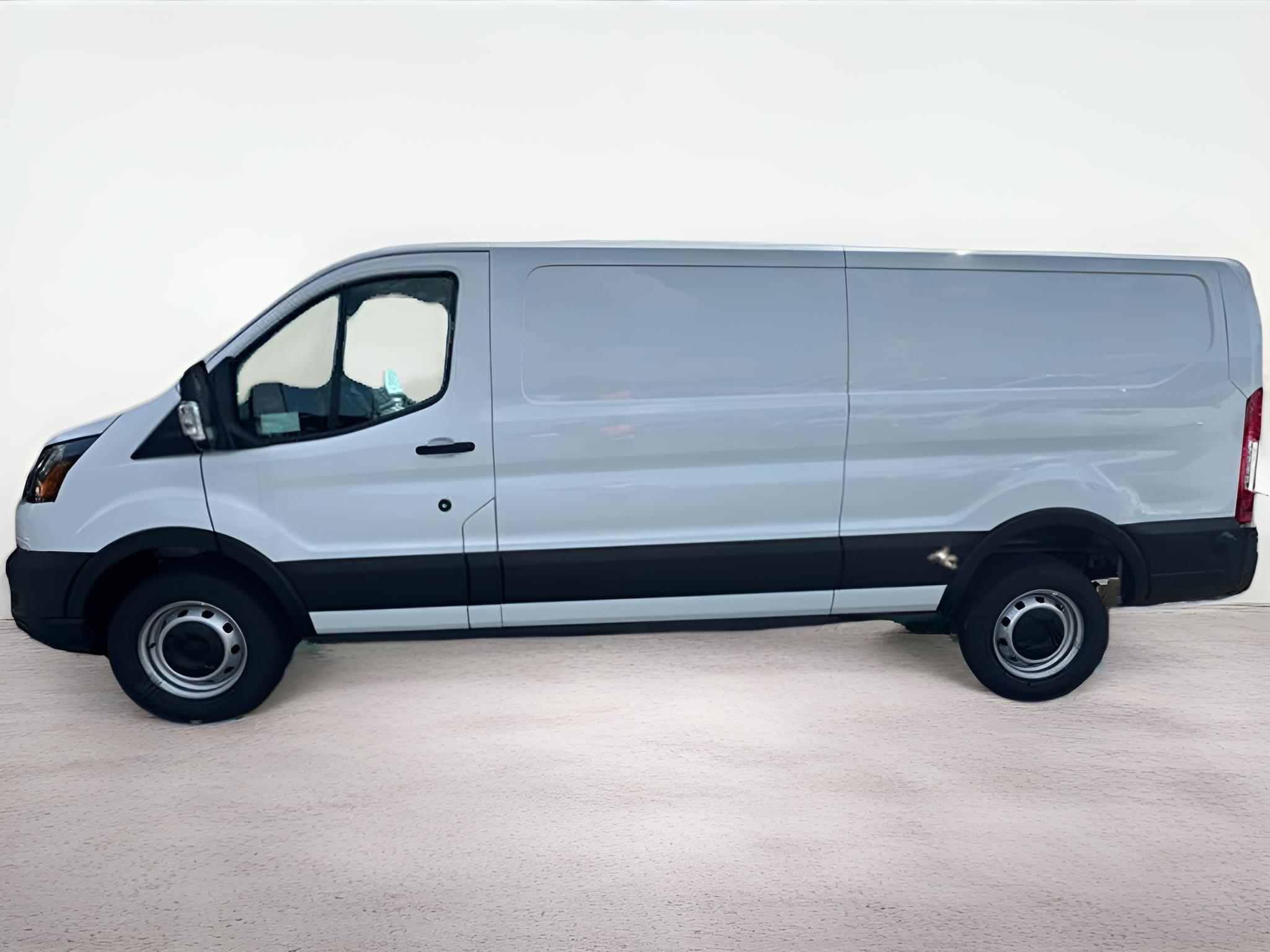 2024 Ford Transit-250 Base Low Roof Cargo