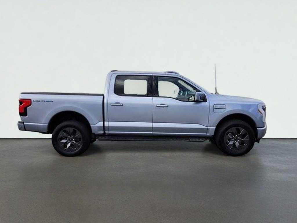 2022 Ford F-150 Lightning Lariat