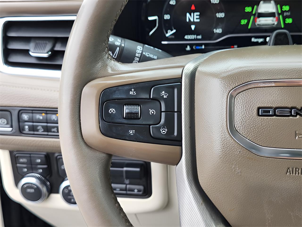 2023 GMC Yukon XL Denali