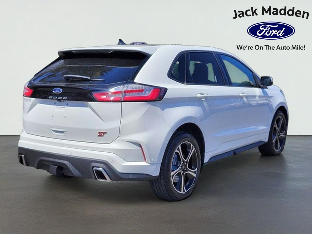 2022 Ford Edge ST
