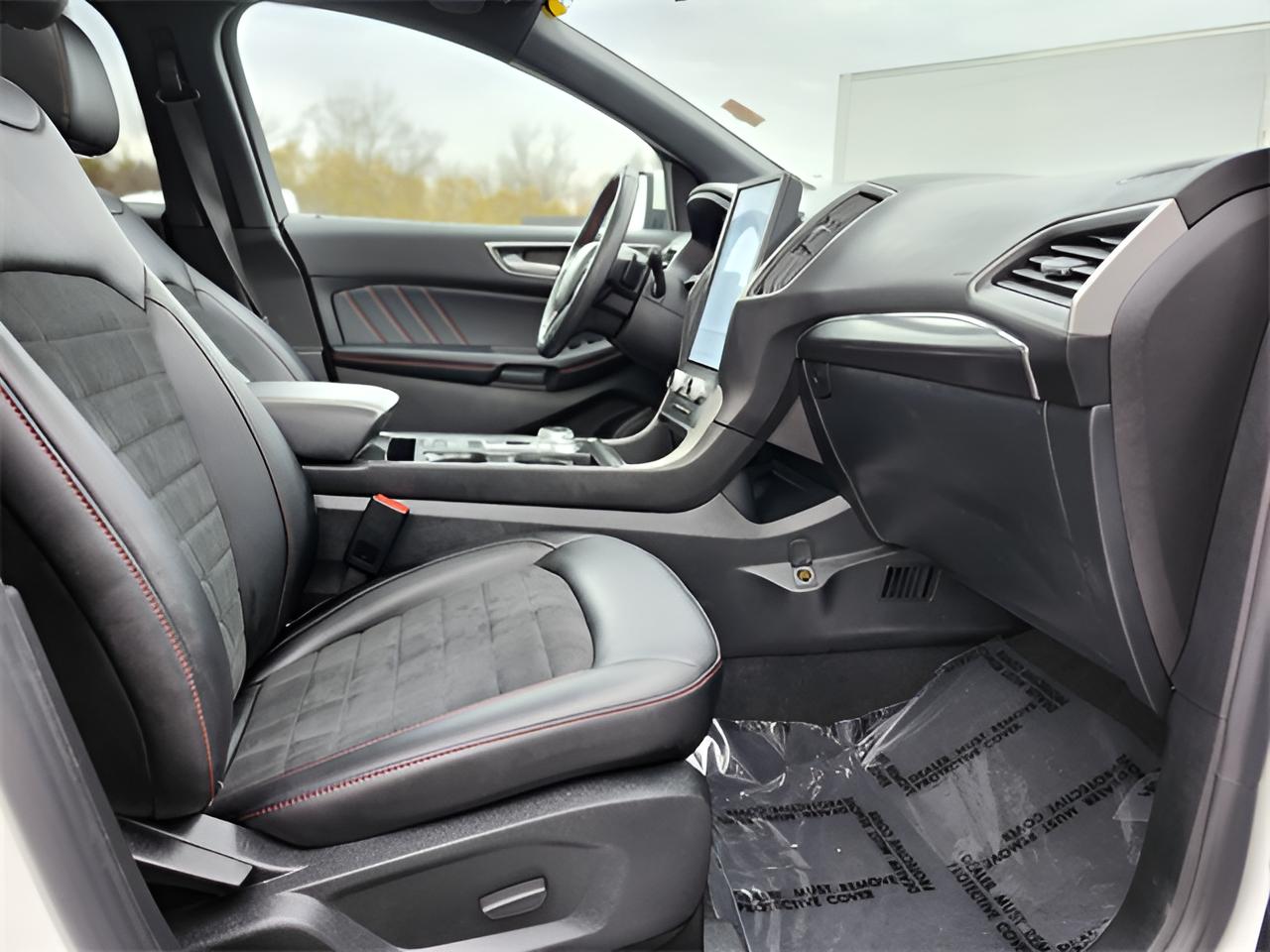 2022 Ford Edge ST Line