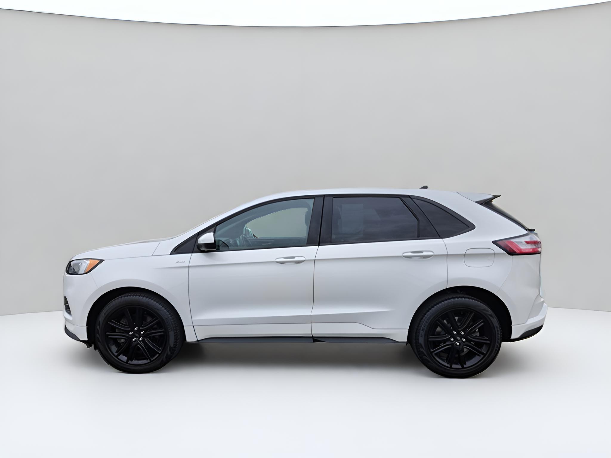 2022 Ford Edge ST Line