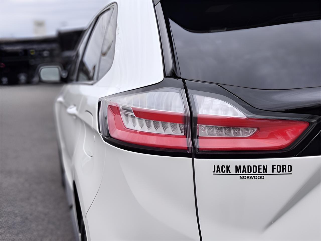 2022 Ford Edge ST Line