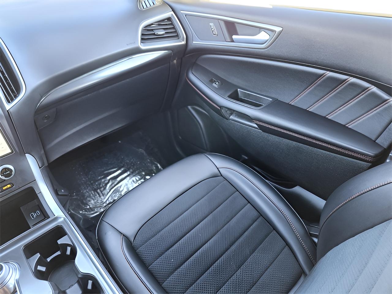 2022 Ford Edge ST Line