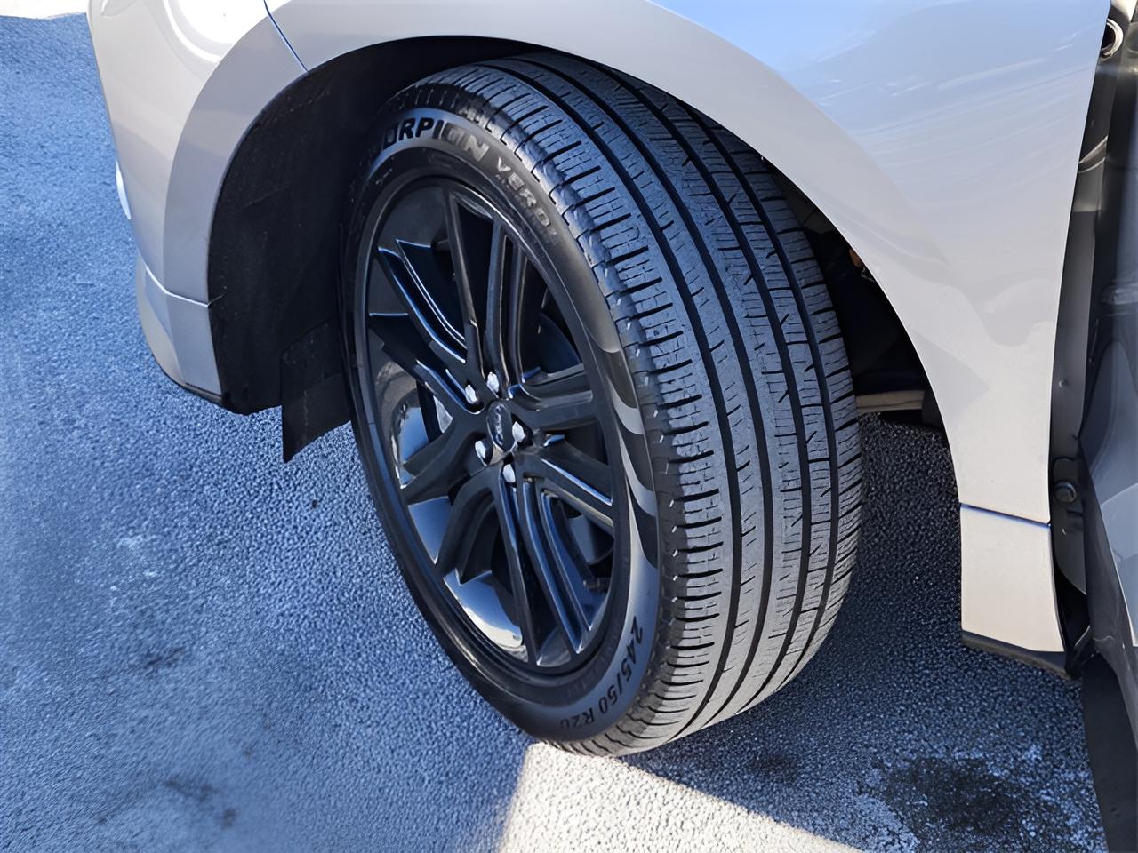 2022 Ford Edge ST Line