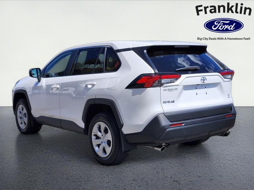 2023 Toyota RAV4 LE