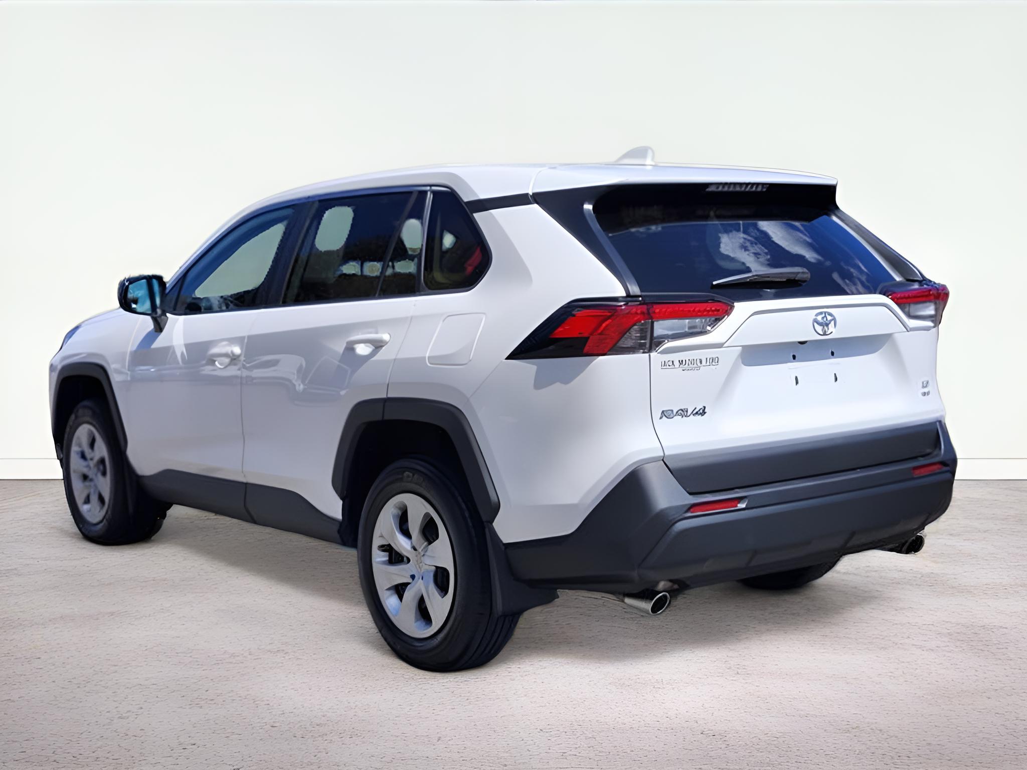 2023 Toyota RAV4 LE