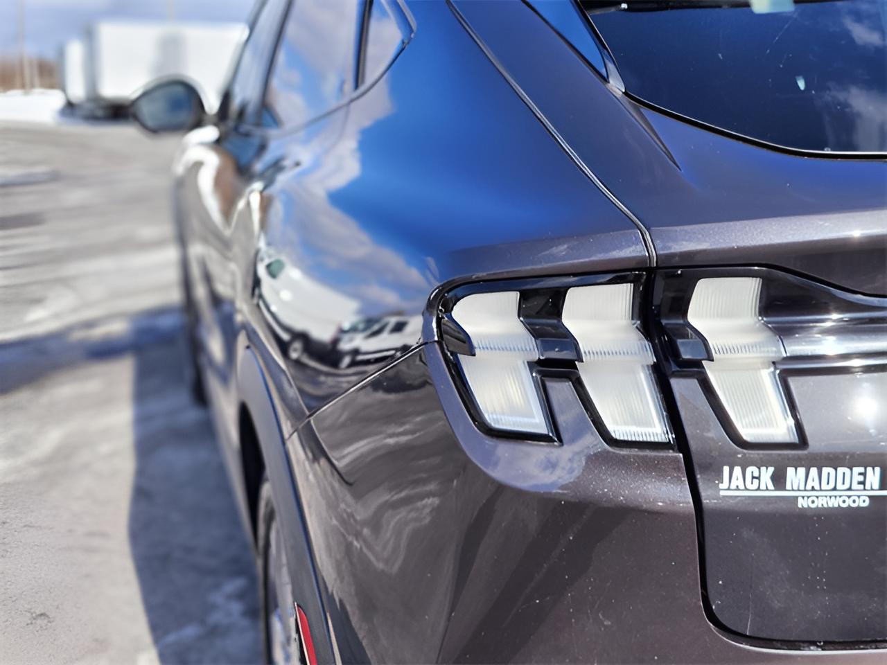 2021 Ford Mustang Mach-E Select