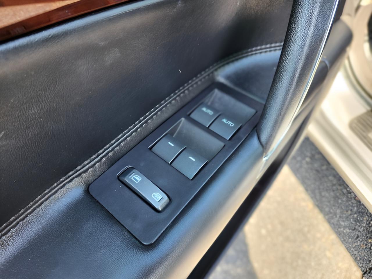 2012 Lincoln MKZ Base