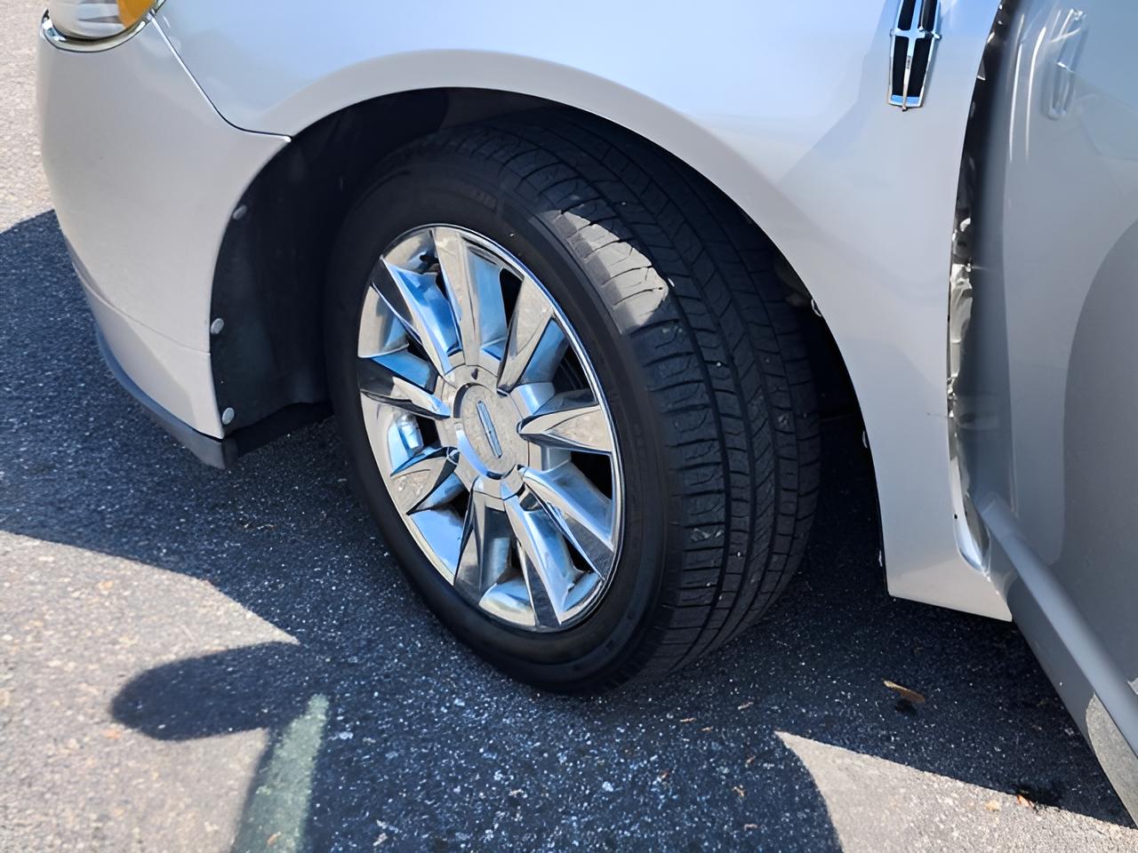 2012 Lincoln MKZ Base