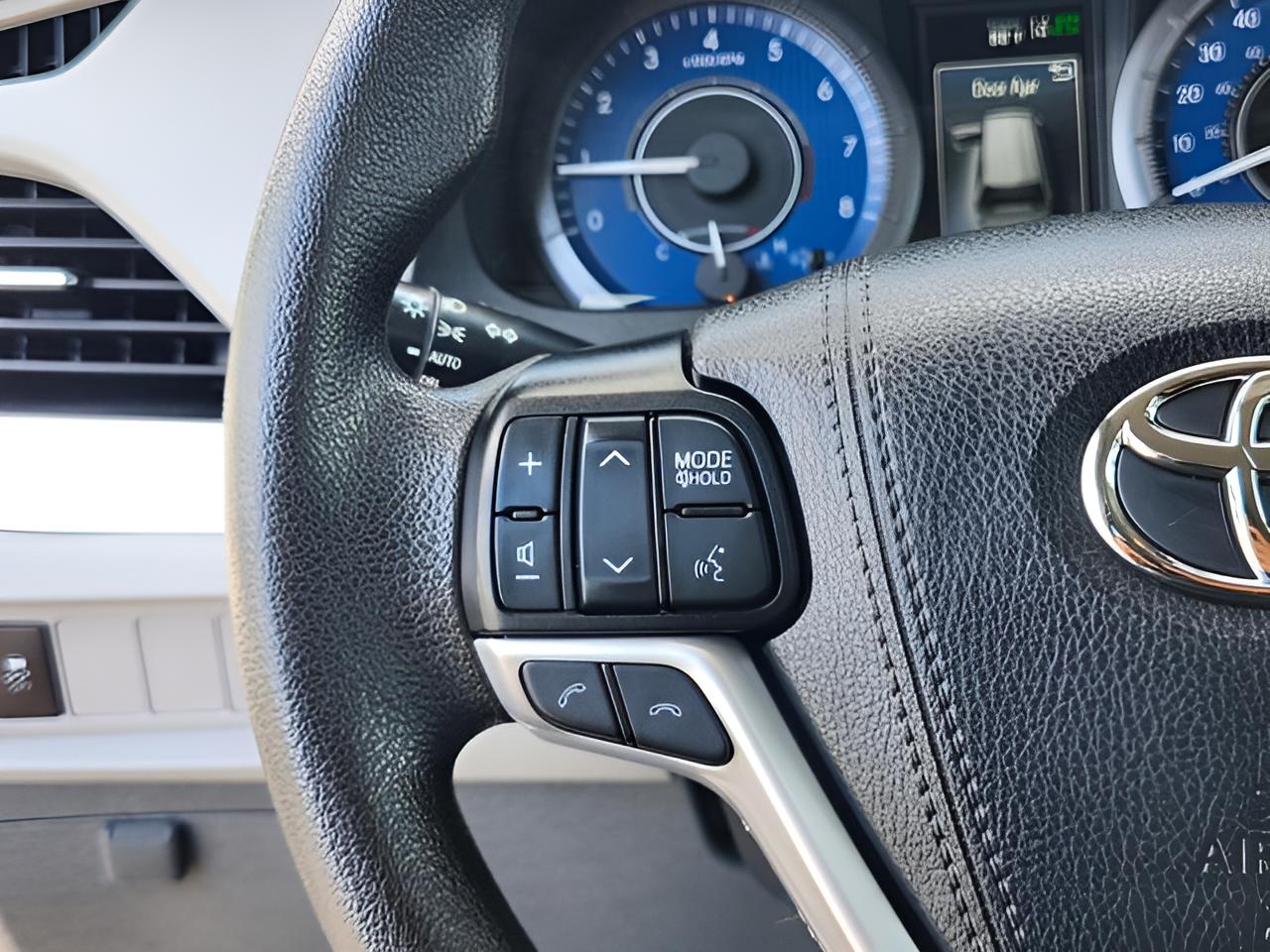 2020 Toyota Sienna LE 8 Passenger