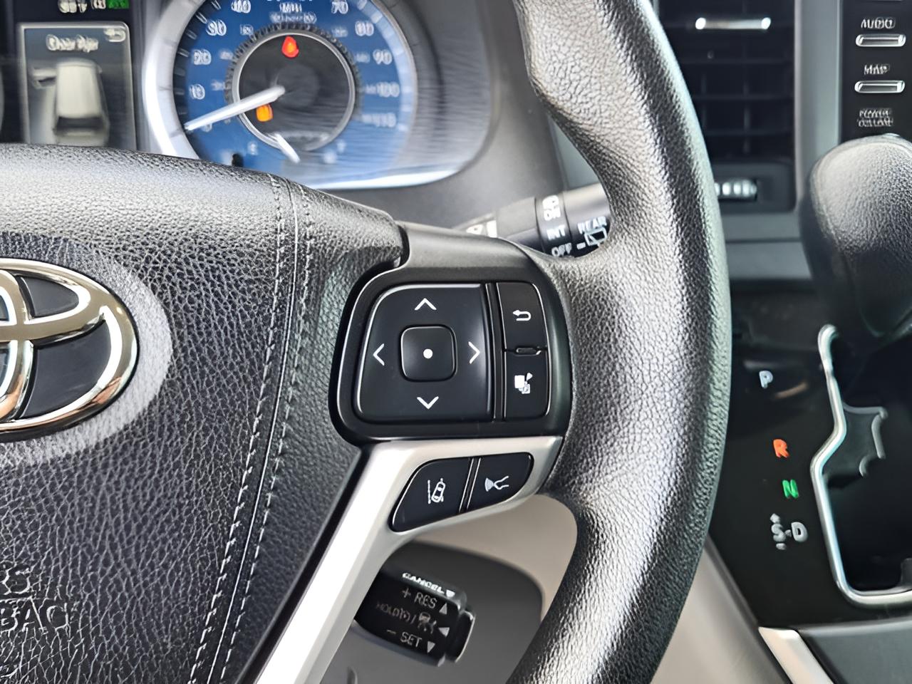2020 Toyota Sienna LE 8 Passenger