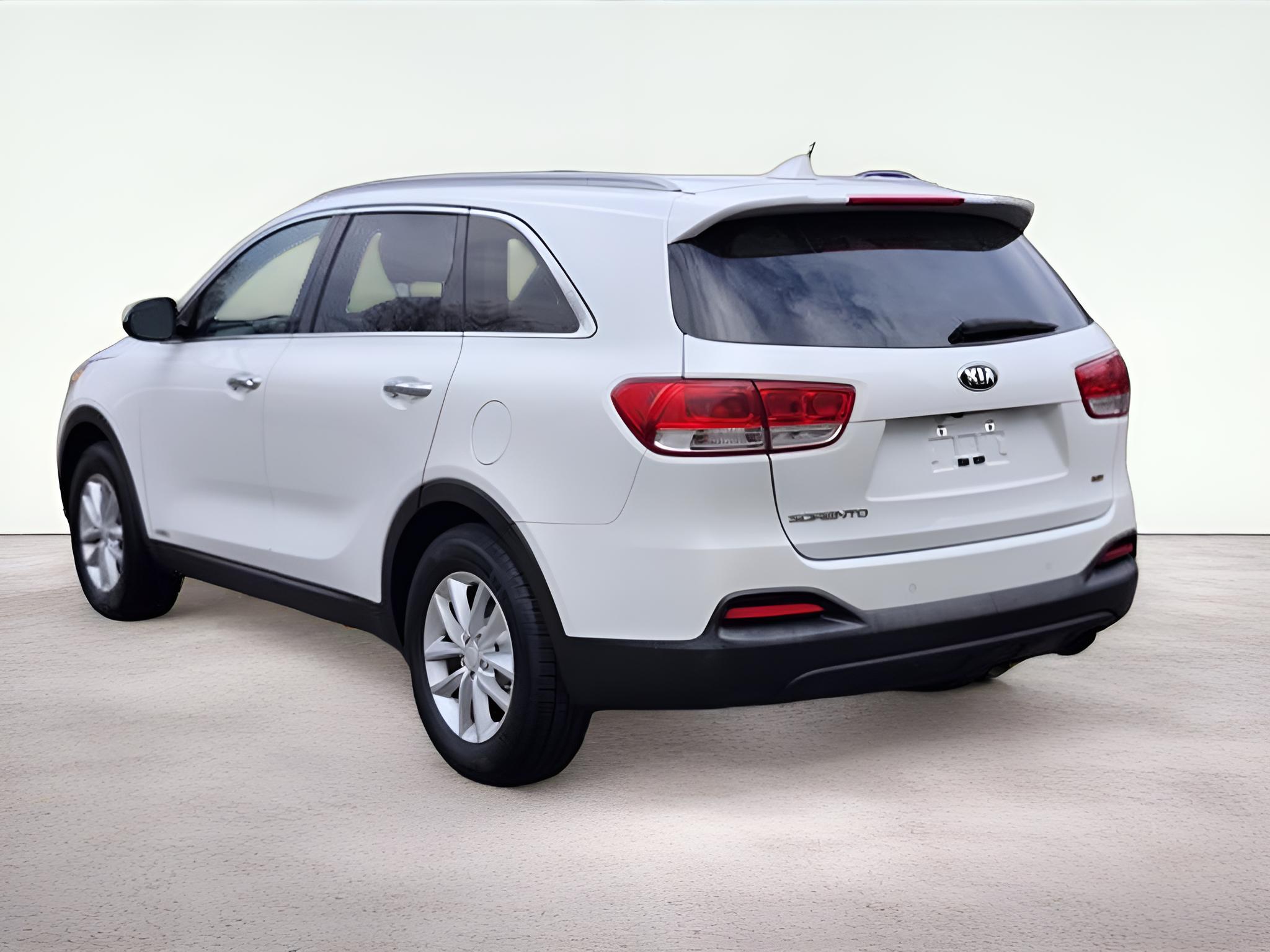 2018 Kia Sorento LX