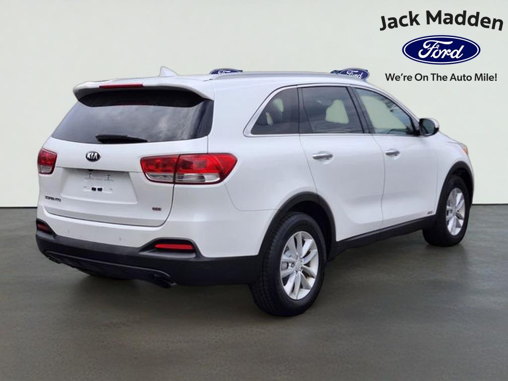 2018 Kia Sorento LX