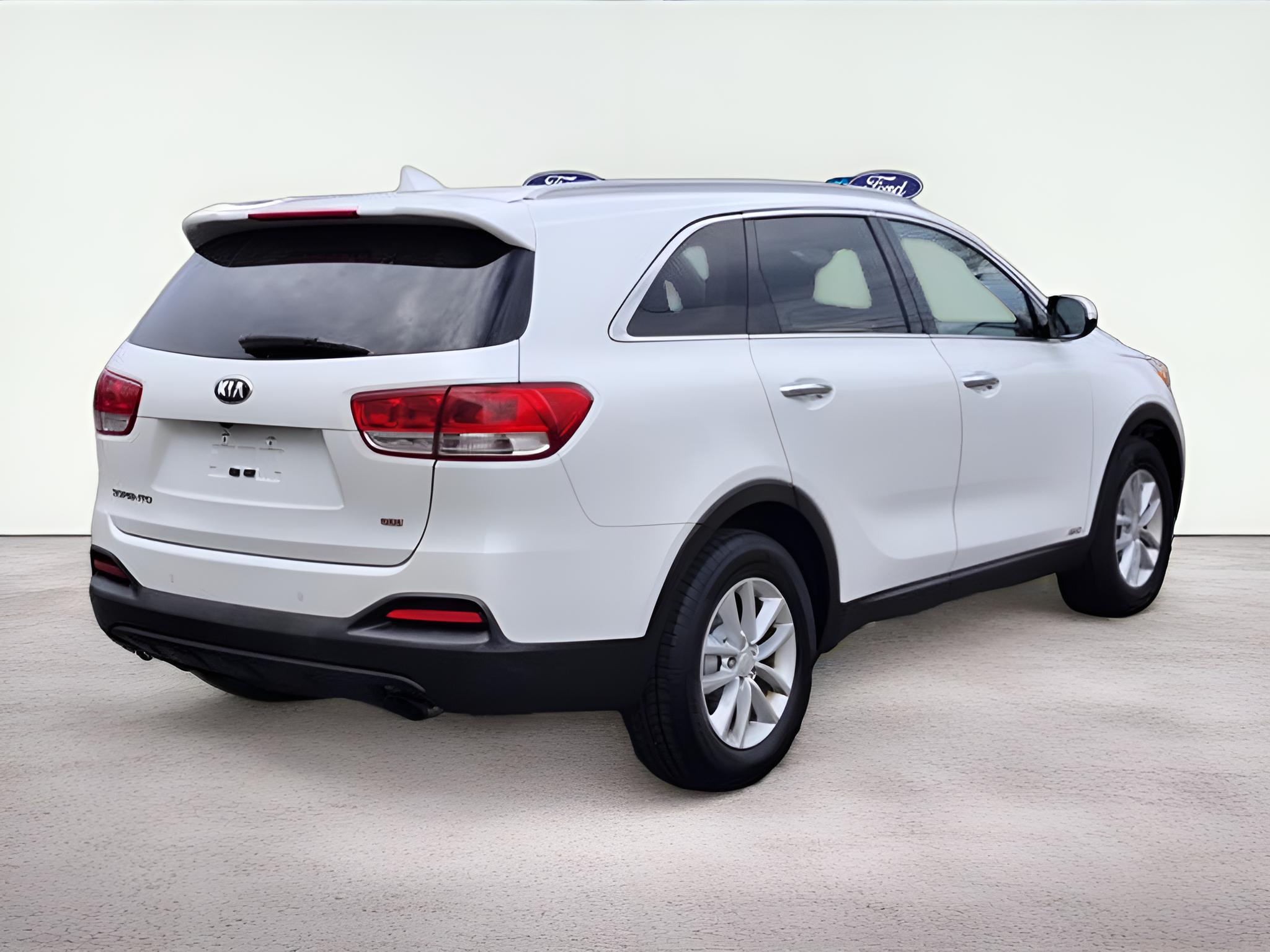 2018 Kia Sorento LX