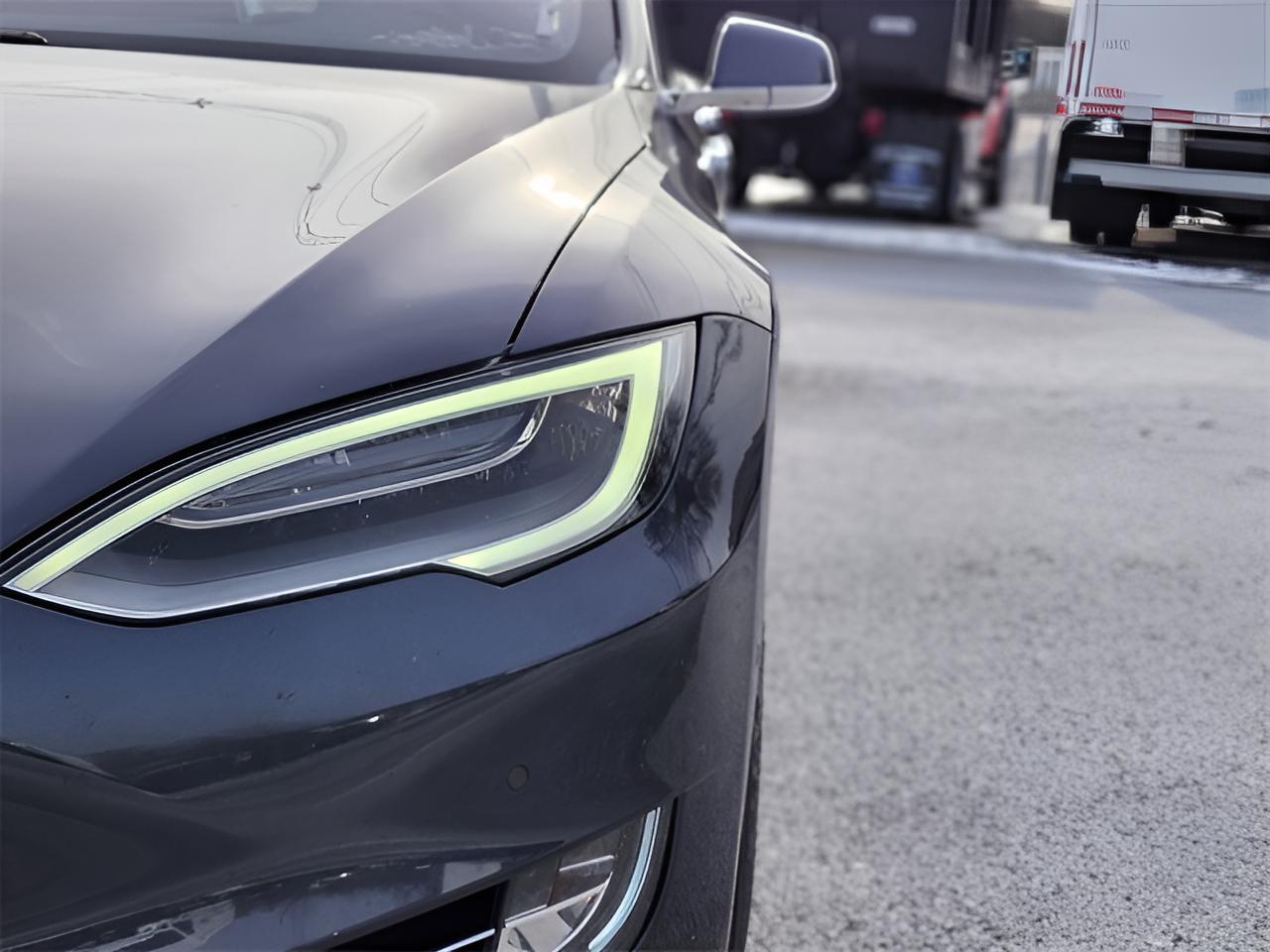 2021 Tesla Model S Long Range