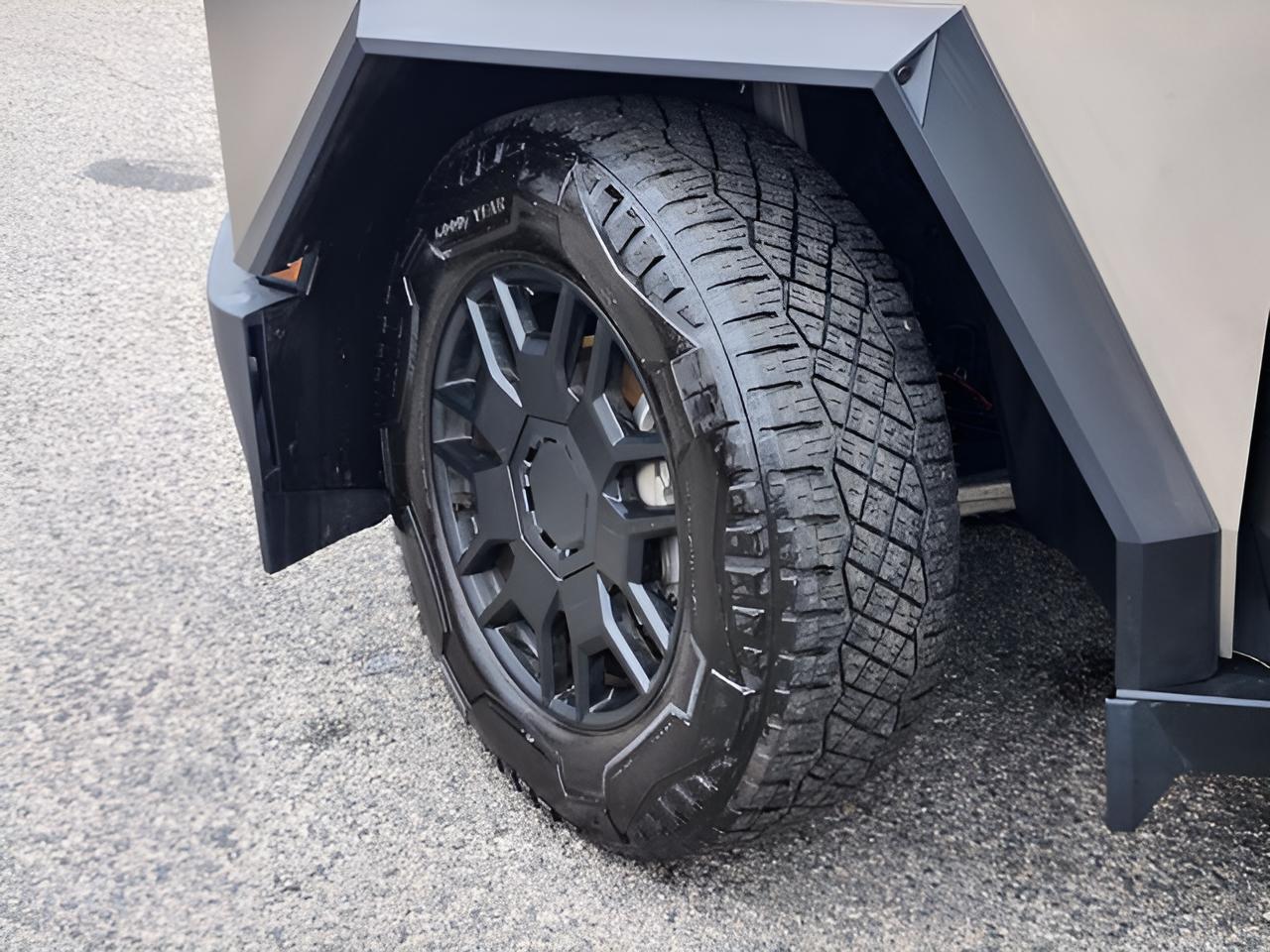 2024 Tesla Cybertruck Foundation