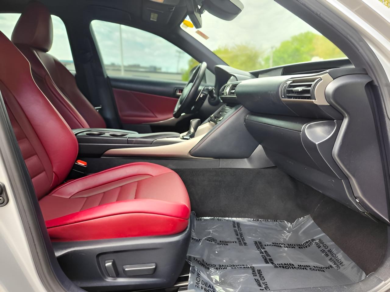 2019 Lexus IS 300