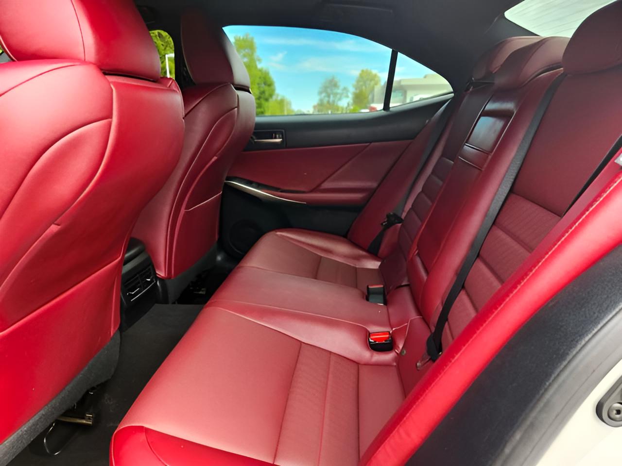 2019 Lexus IS 300