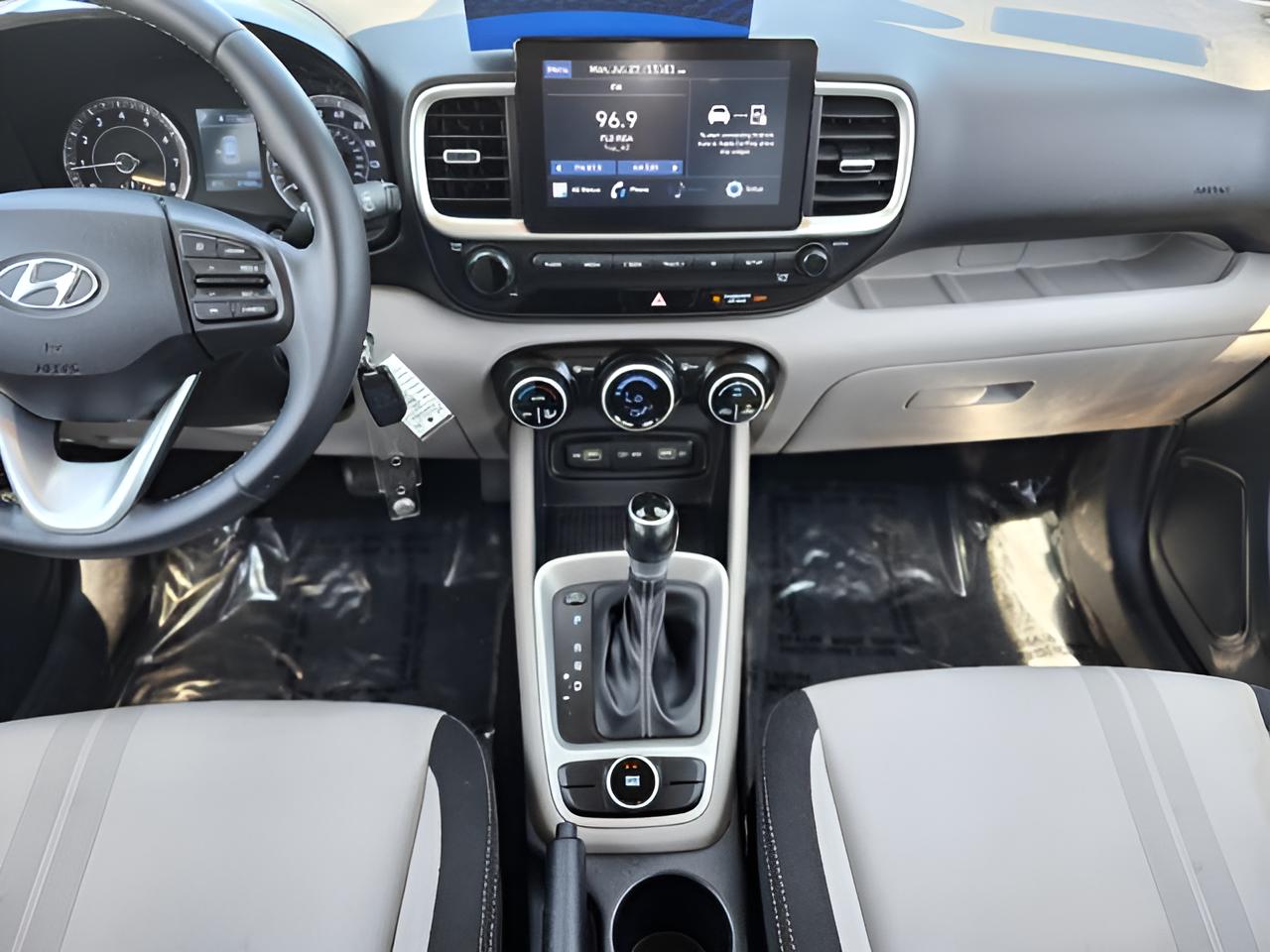 2022 Hyundai Venue SEL