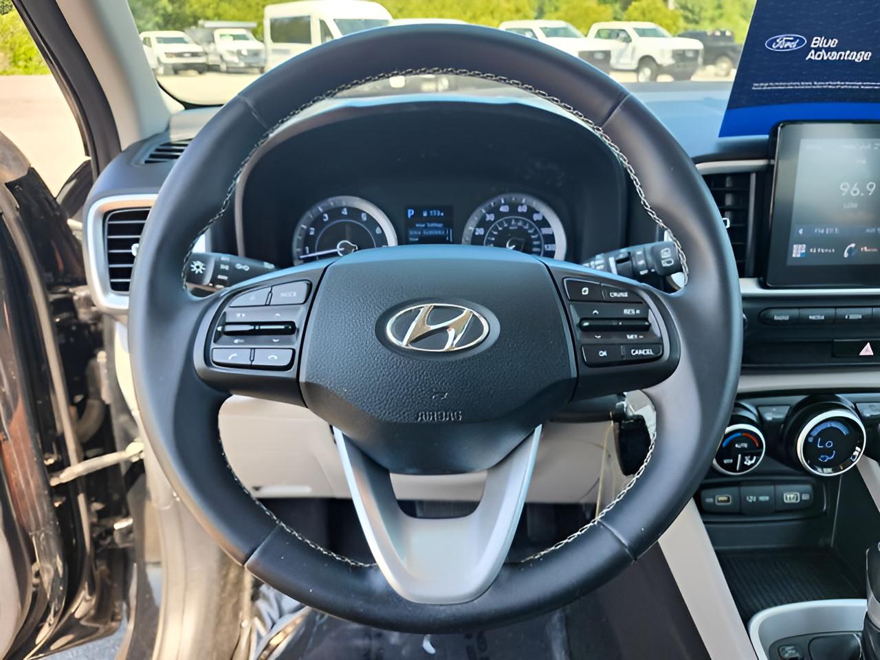 2022 Hyundai Venue SEL