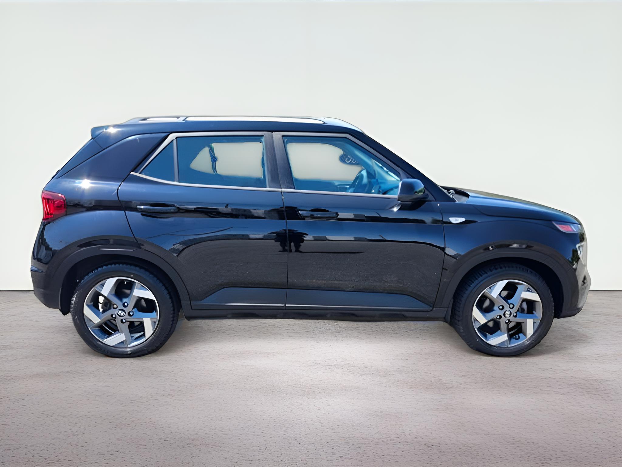 2022 Hyundai Venue SEL