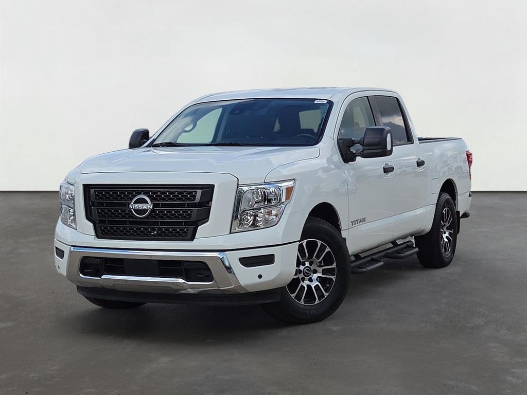 2024 Nissan Titan SV
