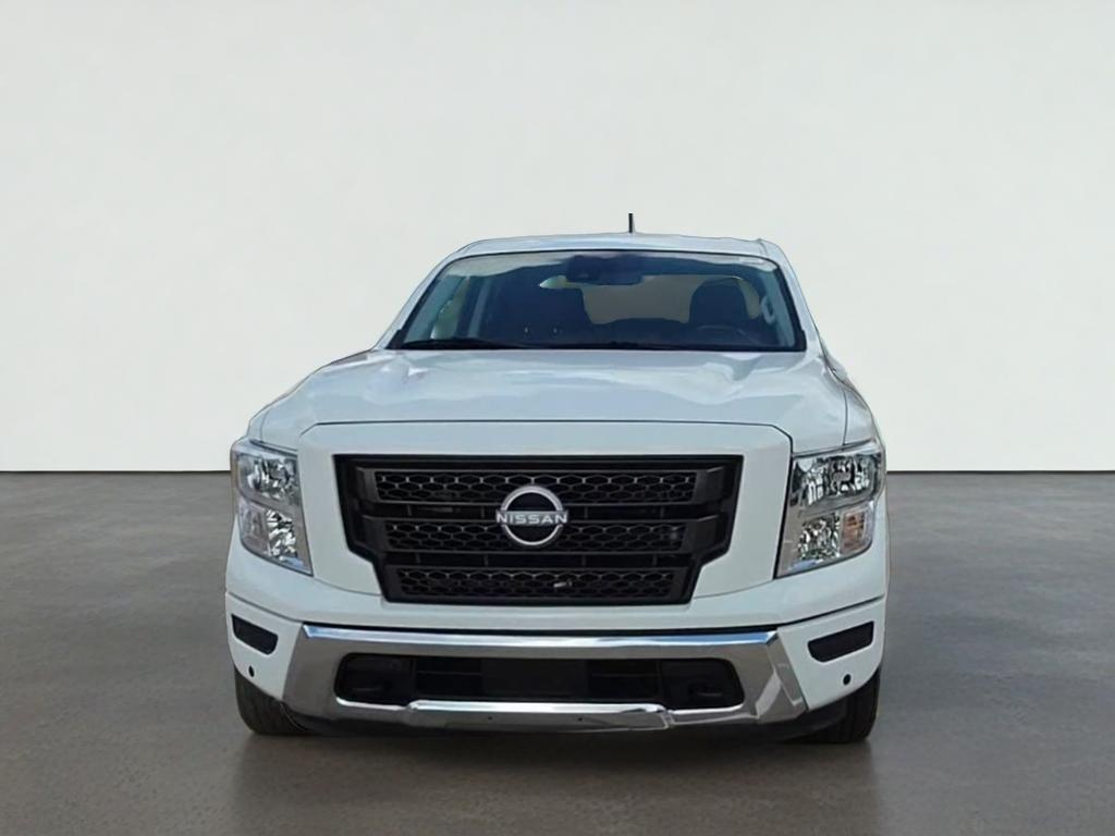 2024 Nissan TITAN Crew Cab SV 4x2