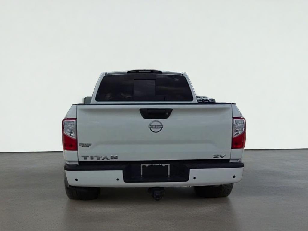 2024 Nissan TITAN Crew Cab SV 4x2