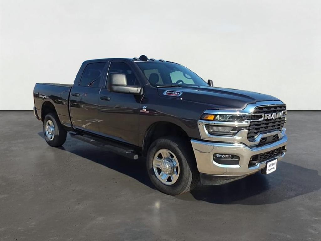 2026 RAM 2500 Tradesman Crew Cab 4x4 6'4" Box