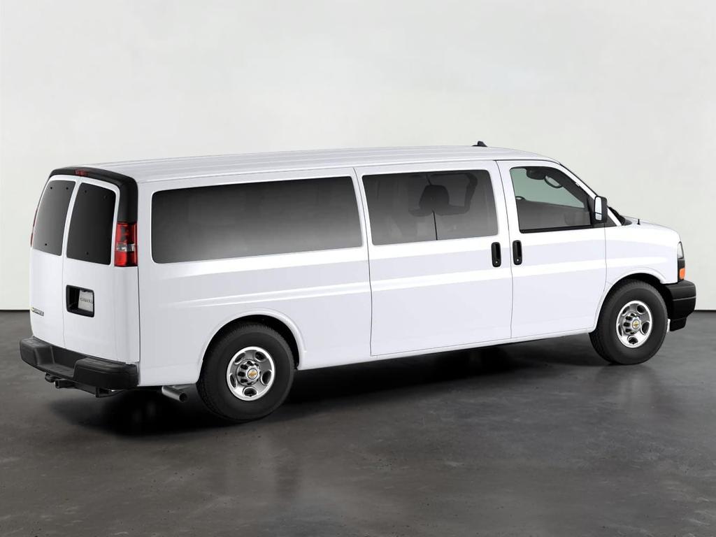 2025 Chevrolet Express Passenger 1LS