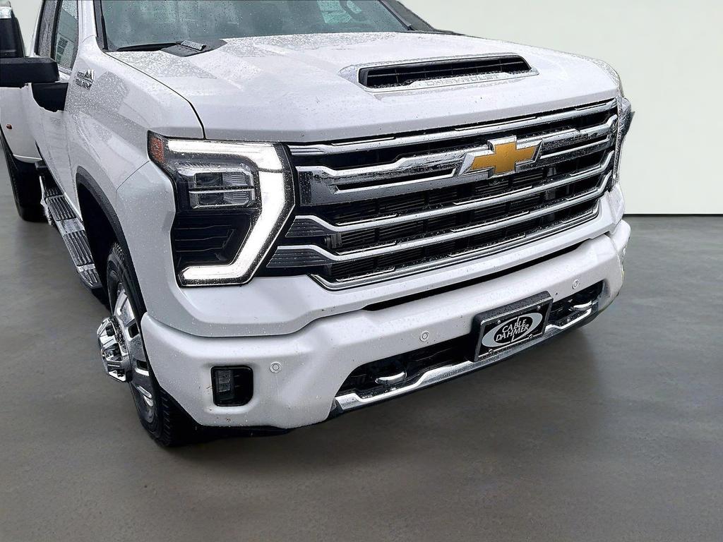 2025 Chevrolet Silverado 3500 HD High Country DRW