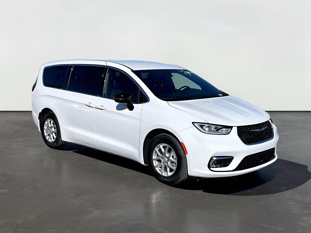 2026 Chrysler Pacifica