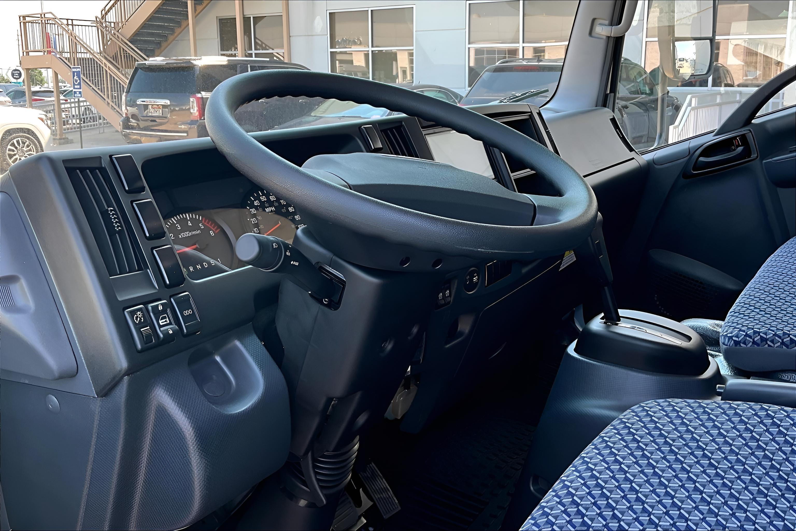 2025 Chevrolet Low Cab Forward 4500 HG Base