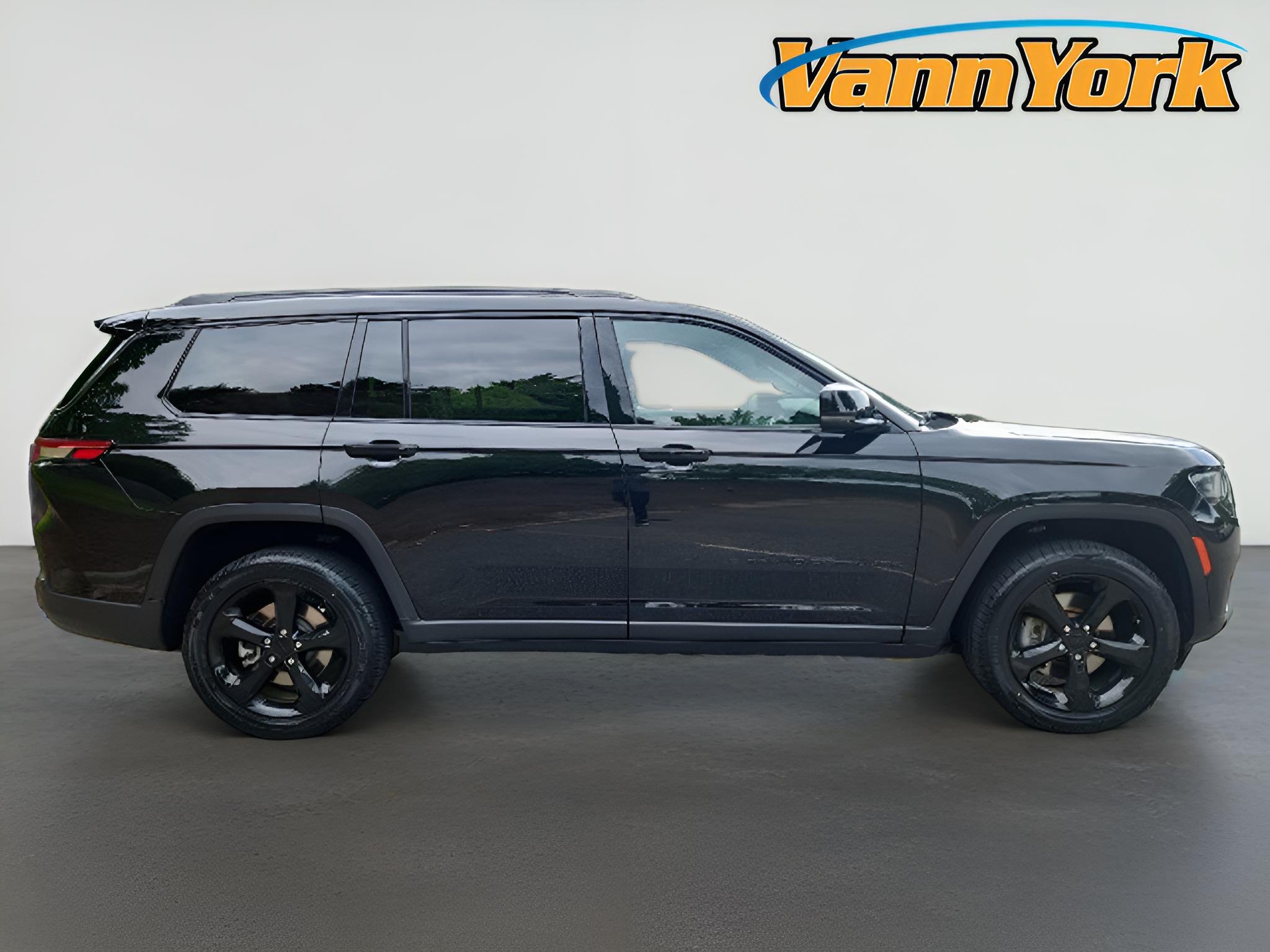 2023 Jeep Grand Cherokee L Altitude 4x4