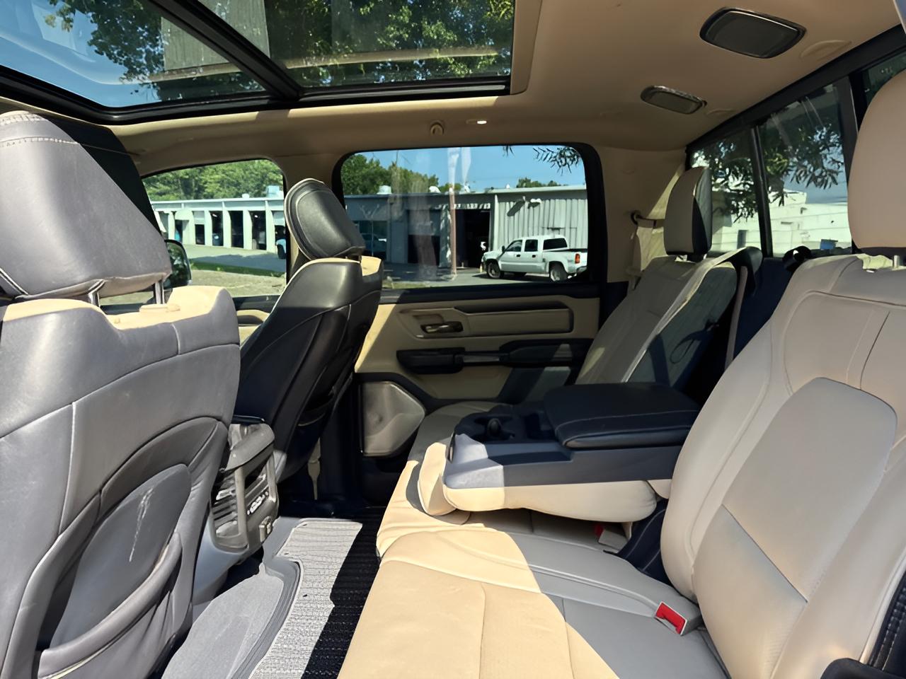 2019 RAM 1500 Limited Crew Cab 4x4 5'7" Box
