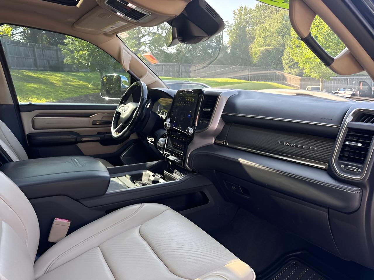 2019 RAM 1500 Limited Crew Cab 4x4 5'7" Box