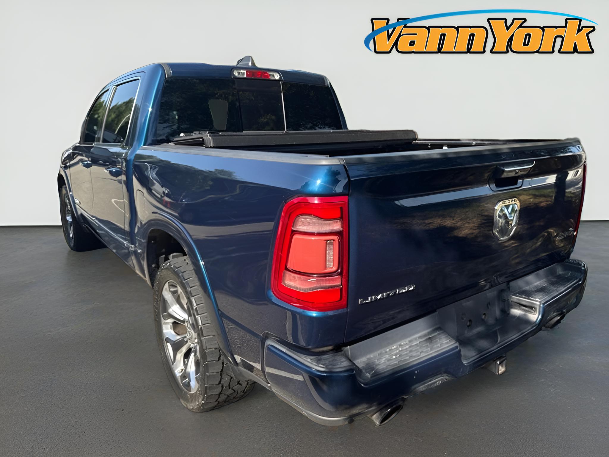 2019 RAM 1500 Limited Crew Cab 4x4 5'7" Box