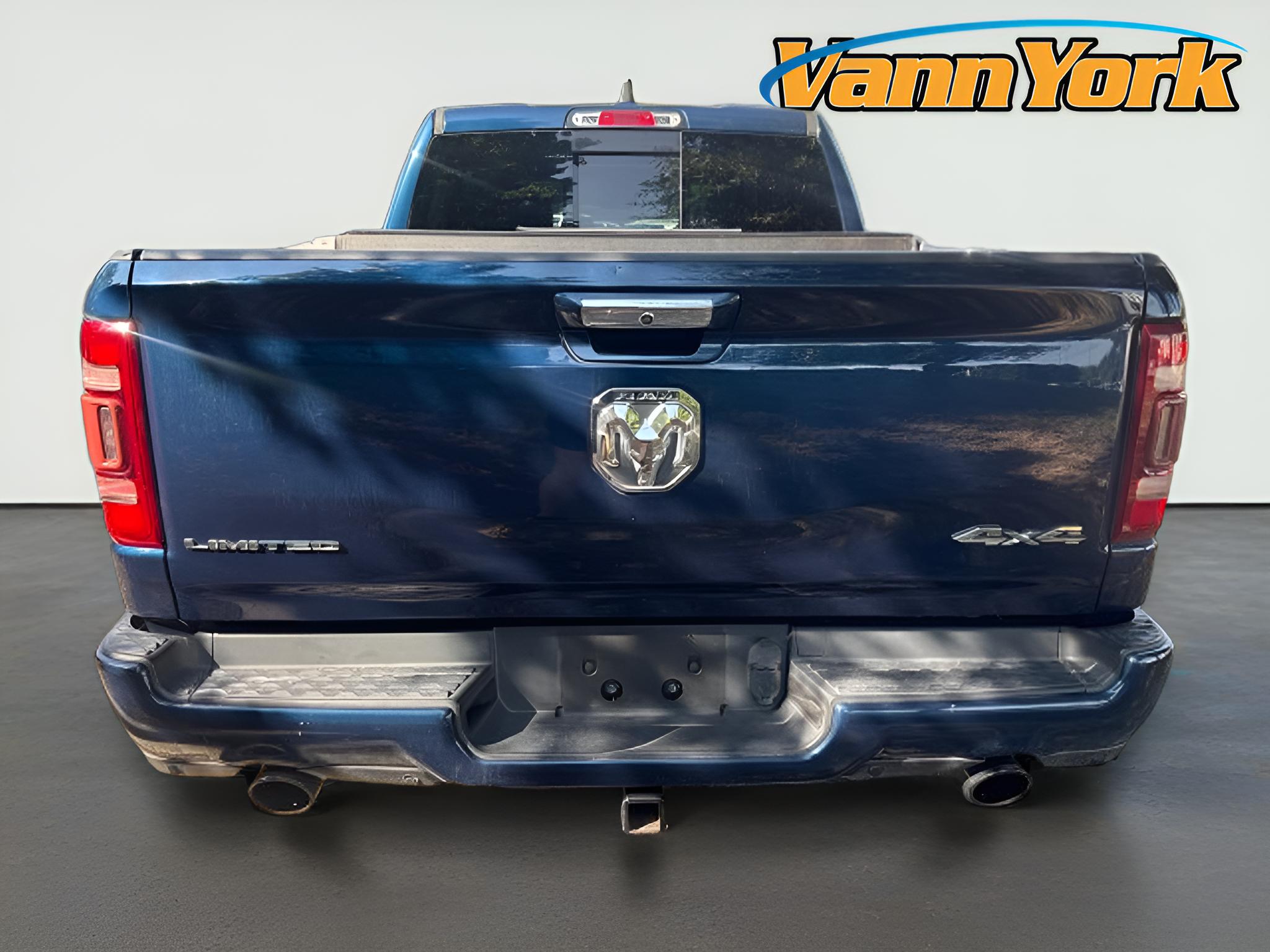 2019 RAM 1500 Limited Crew Cab 4x4 5'7" Box